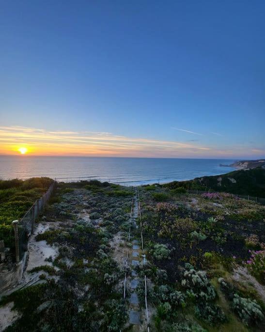 Nazare Uninterrupted Views And Sounds Of The Sea Appartement Pataias Buitenkant foto